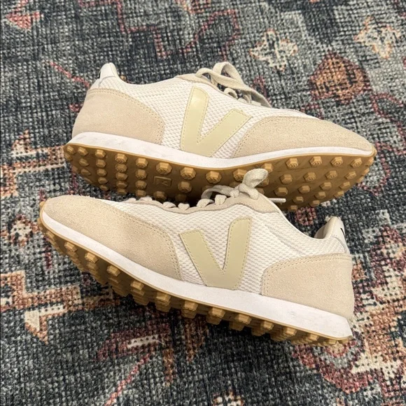 Veja Off-White and Cream Sneakers - Picture 5 of 5